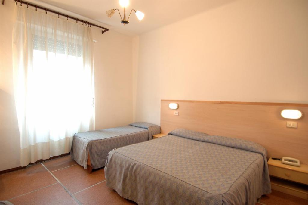 Hotel Moderno Pisa Phòng bức ảnh