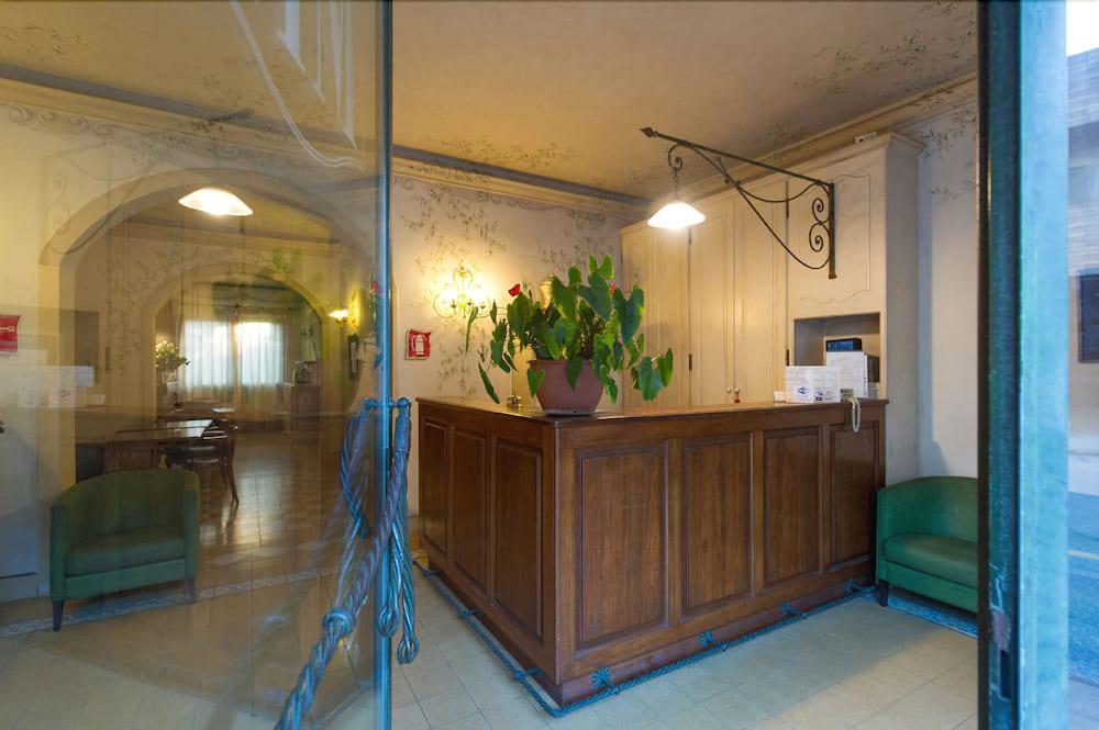 Hotel Moderno Pisa Ngoại thất bức ảnh
